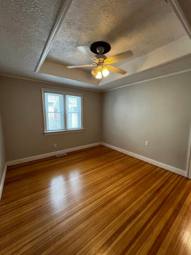 Building Photo - 5119 Norway Dr