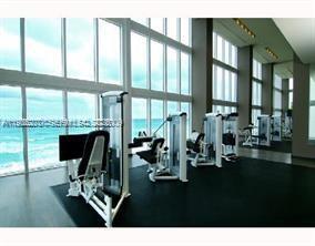 Building Photo - 1830 S Ocean Dr