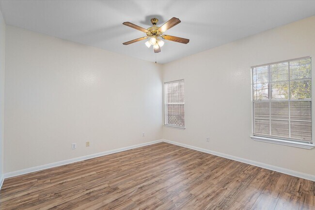 Building Photo - 2908 Whisper Oaks Ln