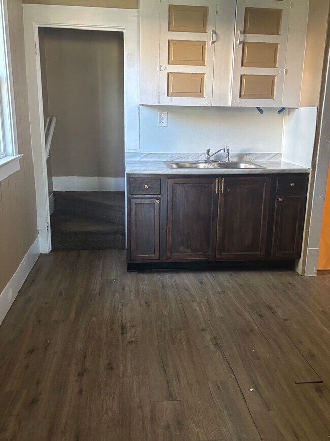 Building Photo - SECTION 8 and EDEN Accepted!! Newly Renova...