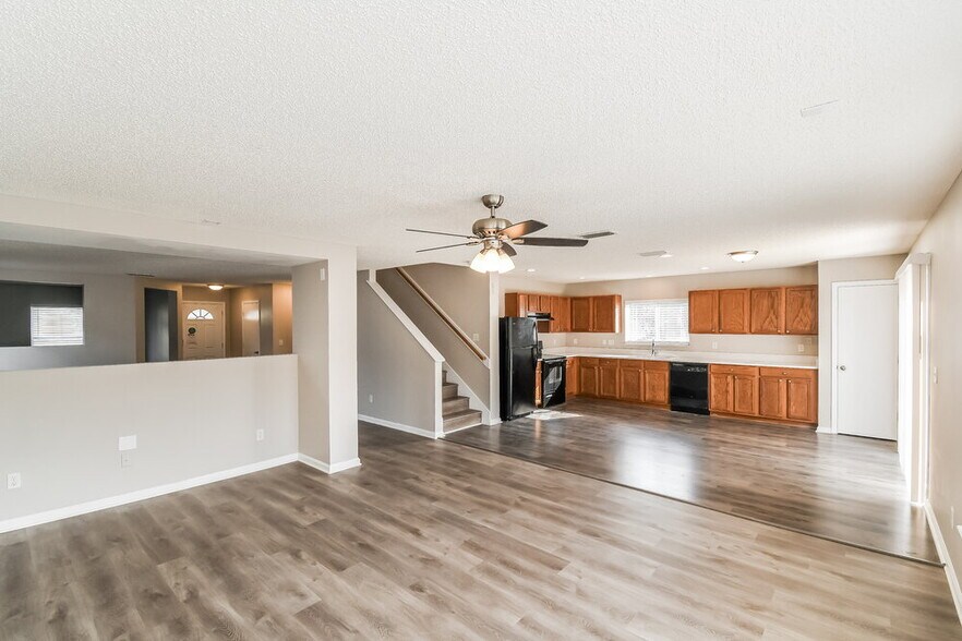 Building Photo - 2168 Fresco Dr