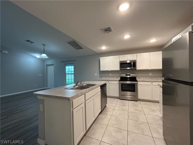 Building Photo - 1515 NW 18th Terrace