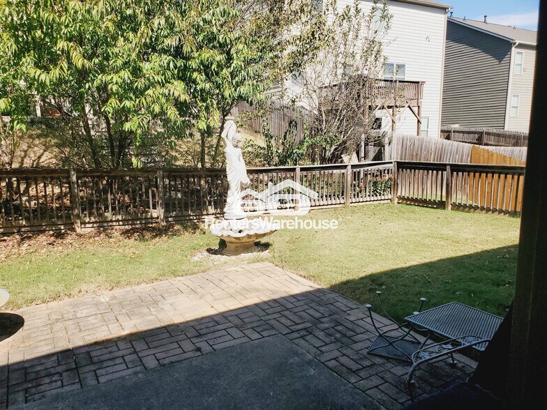 Building Photo - 4865 Roseman Trail