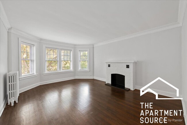 Building Photo - 5428 N Campbell Ave