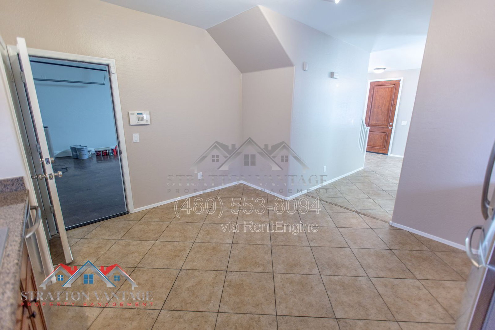 Building Photo - 4352 E Carla Vista Dr
