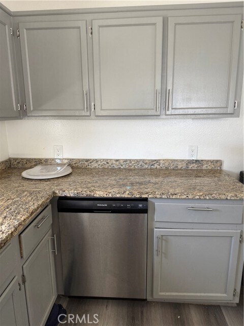 Building Photo - 2103 Harriman Ln