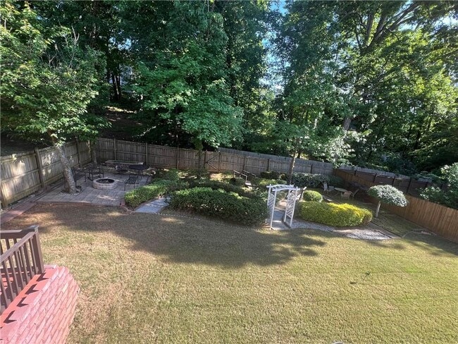 Building Photo - 7190 Belcrest Dr