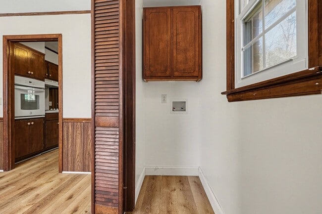 Building Photo - 755 Branch Water