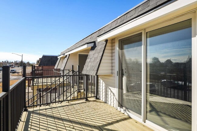 Building Photo - 2406 Pattison Ave