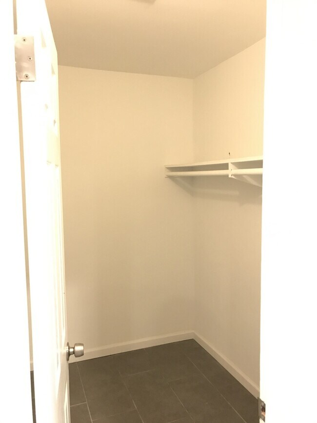 Building Photo - 162nd Duplex