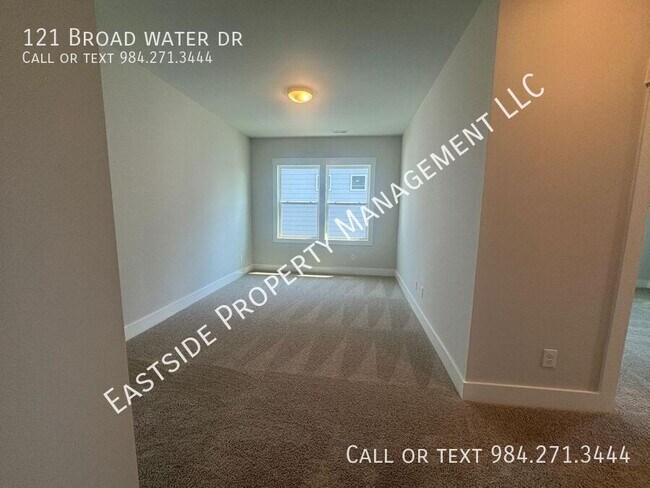 Building Photo - 121 Broadwater Dr