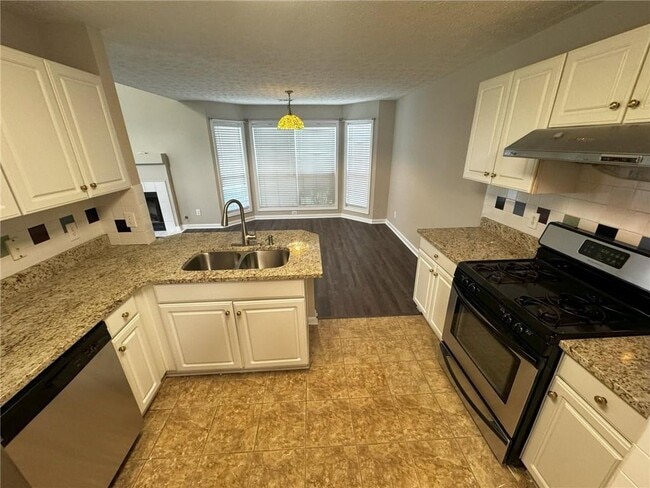 Building Photo - 13357 Aventide Ln