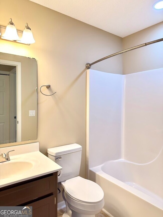 Building Photo - 159 Green Acre Cir N