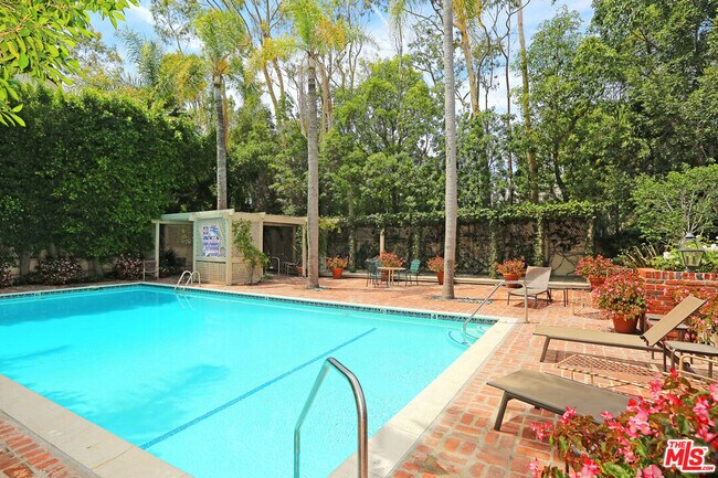 Building Photo - 11901 Sunset Blvd