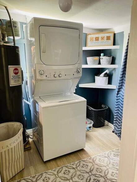 Building Photo - 536 Dameron Dr