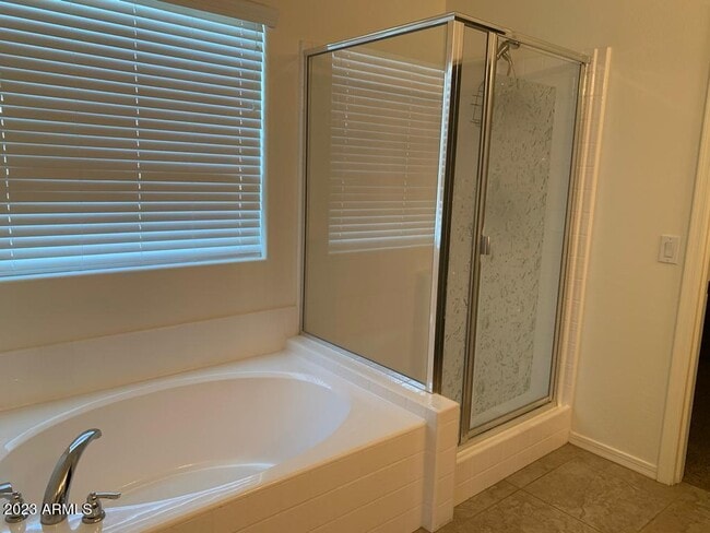 Building Photo - 16346 N 73rd Ln