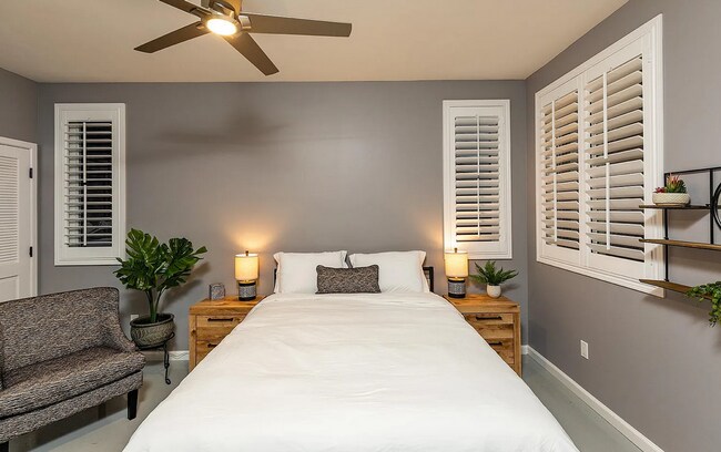 Building Photo - Luxurious Carlsbad Beach Townhouse - Your ...
