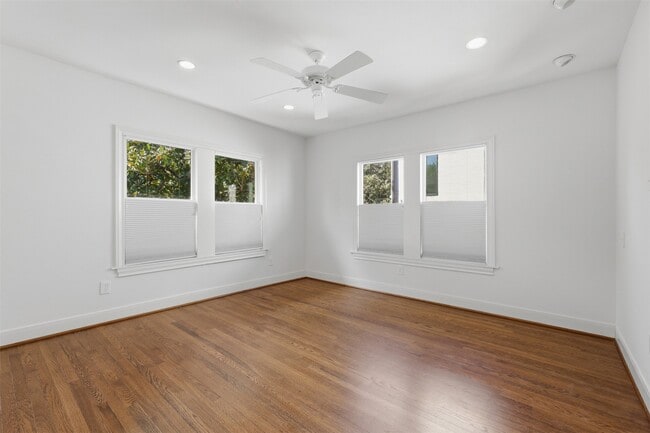 Building Photo - 2132 Tangley St