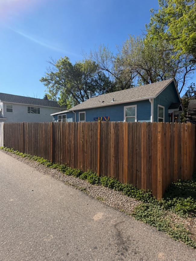 Building Photo - Students Welcome! Spacious 4 Bedroom Home Near CSU