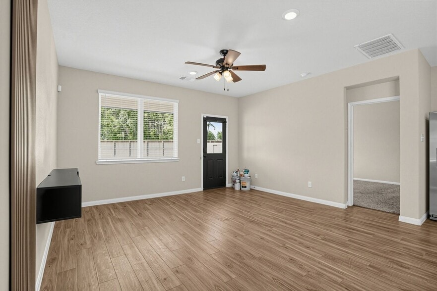 Building Photo - 22501 Cormorant Ct