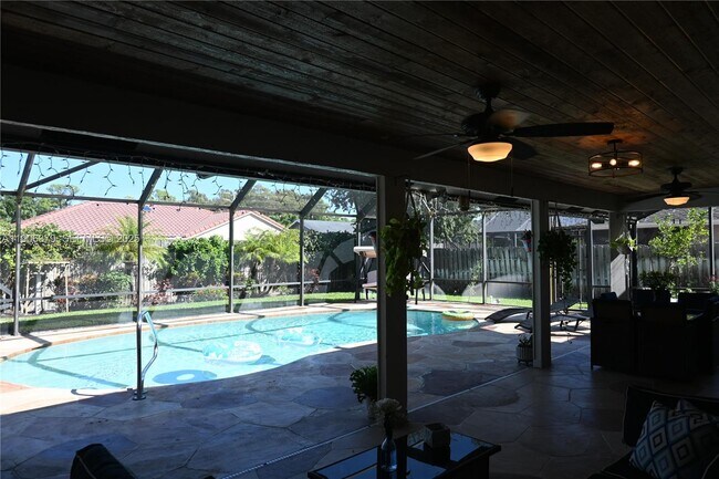 Building Photo - 14229 Stirrup Ln