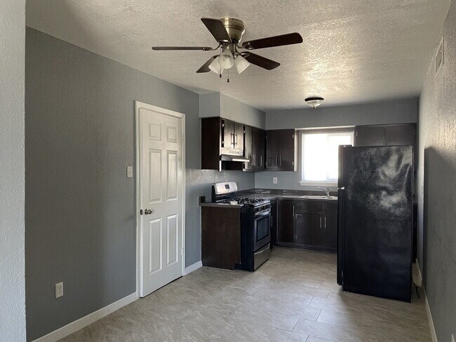 Building Photo - 8137 Staghorn Dr