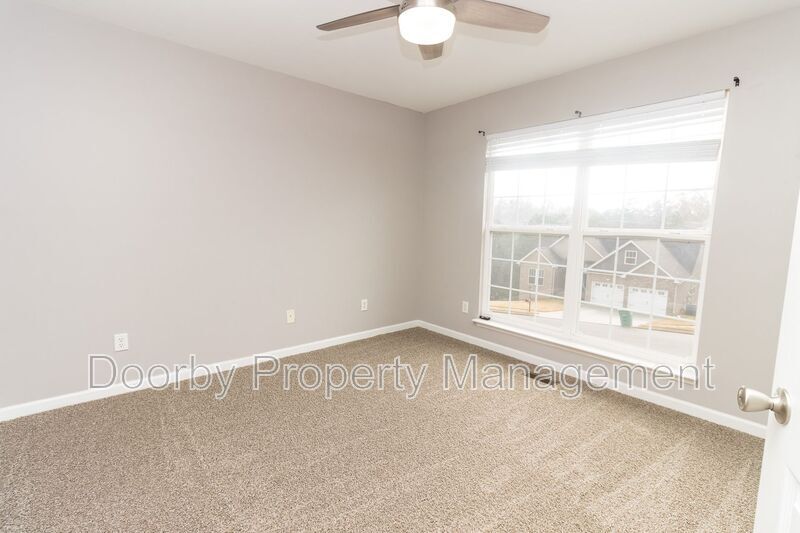 Building Photo - 5755 Caney Ridge Cir