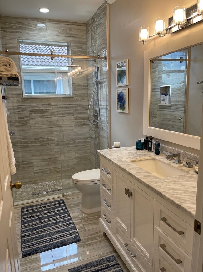 Building Photo - 6185 123rd Ln