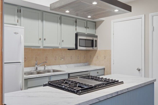 Building Photo - 1746 Sessions Walk