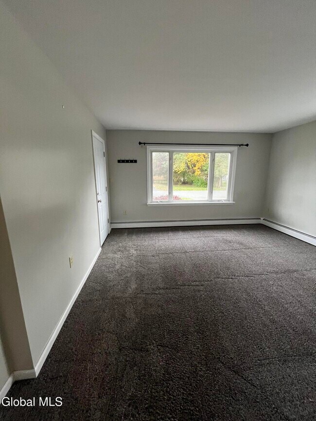 Building Photo - 36 Glenville St