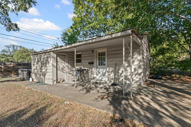 Building Photo - 2117 W Lotus Ave