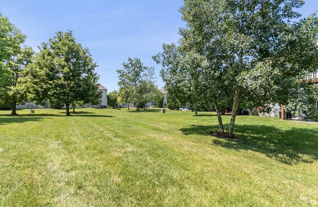 Building Photo - 3160 Bromley Ln