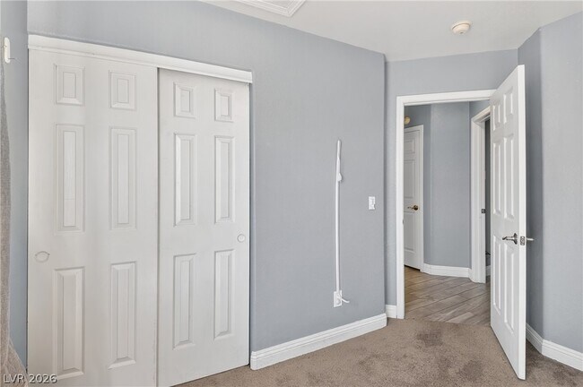 Building Photo - 7520 Bowles Dr