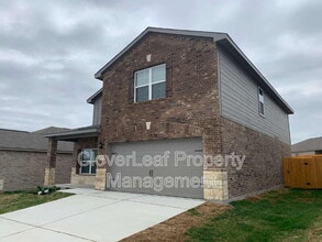 Building Photo - 9130 Bennett Frst