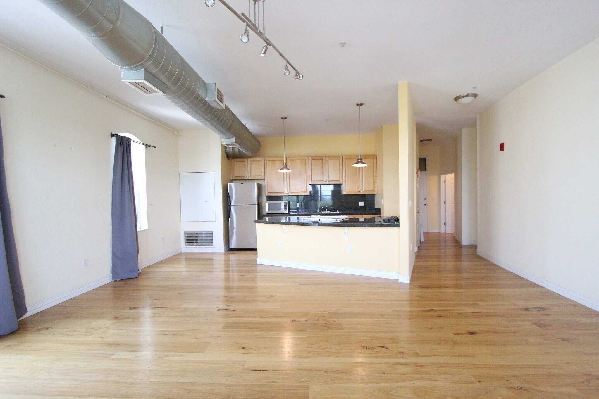 Building Photo - 277 N Broadway