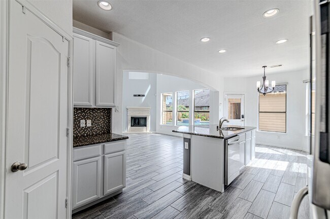 Building Photo - 6219 St Rosalia Dr