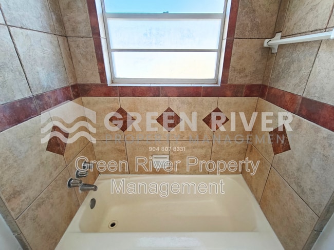 Building Photo - 11620 Charlie Rd