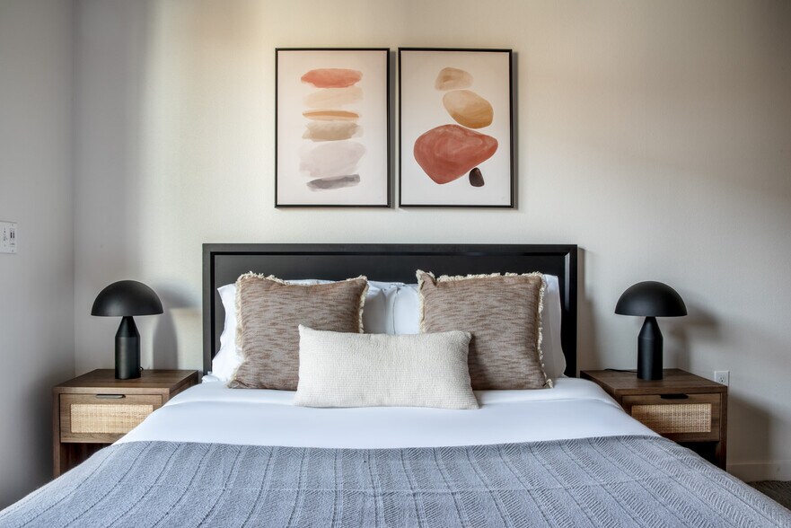 Building Photo - 1530 Belmont Ave