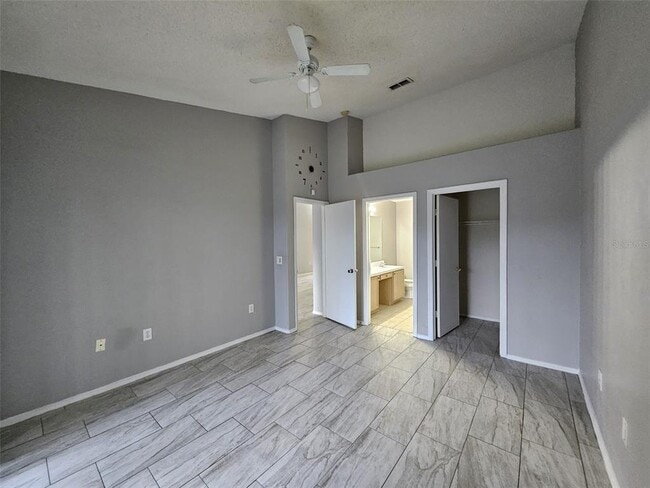 Building Photo - 13438 Fairway Glen Dr
