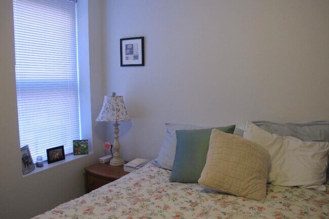 Building Photo - 91 Prince St