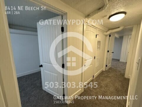 Building Photo - 8414 NE Beech St