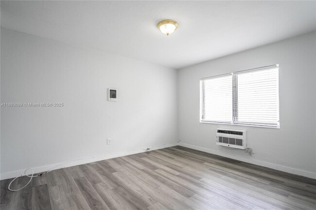 Building Photo - 1190 71st St