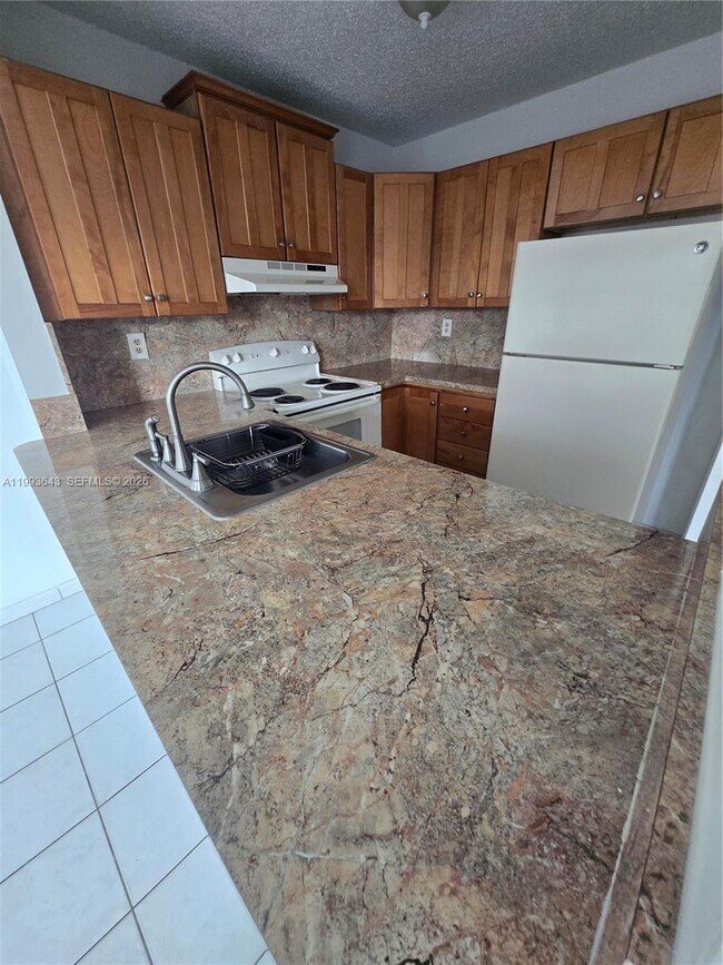 Building Photo - 14827 SW 80th St