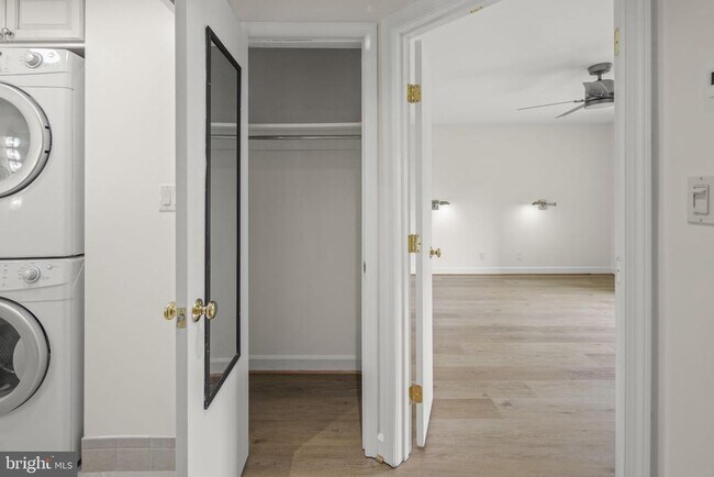 Building Photo - 8340 Greensboro Dr