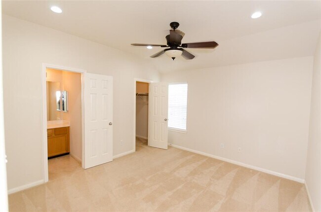 Building Photo - 16323 Yabbie Dr
