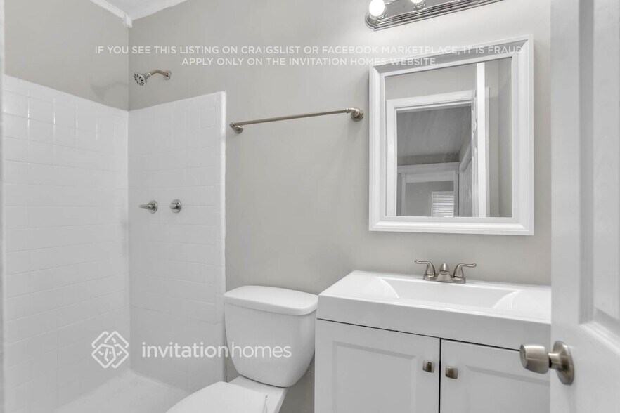 Building Photo - 3545 Stanford Cir