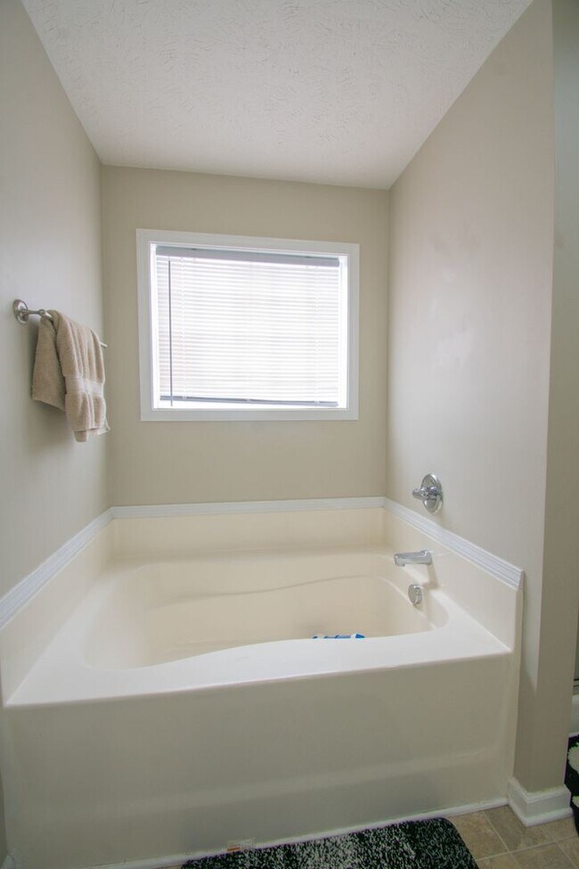 Building Photo - Coming Soon! 3 Bedroom 2.5 Bathroom- Large Fenced Yard Pets Okay!