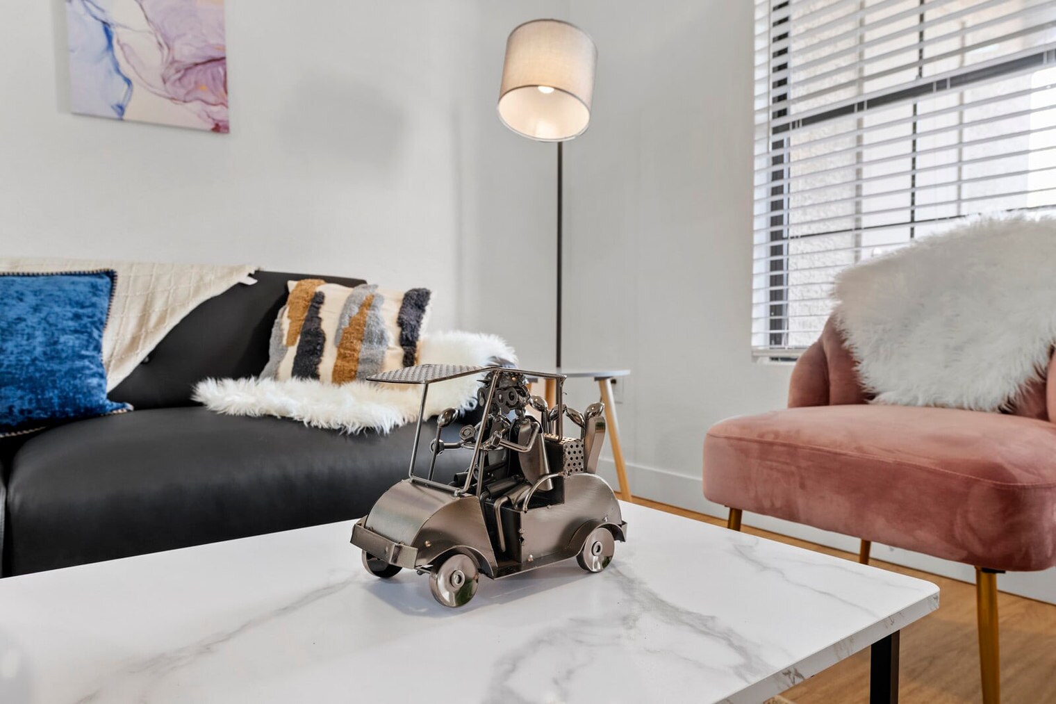 Building Photo - 875 W Pecos Rd