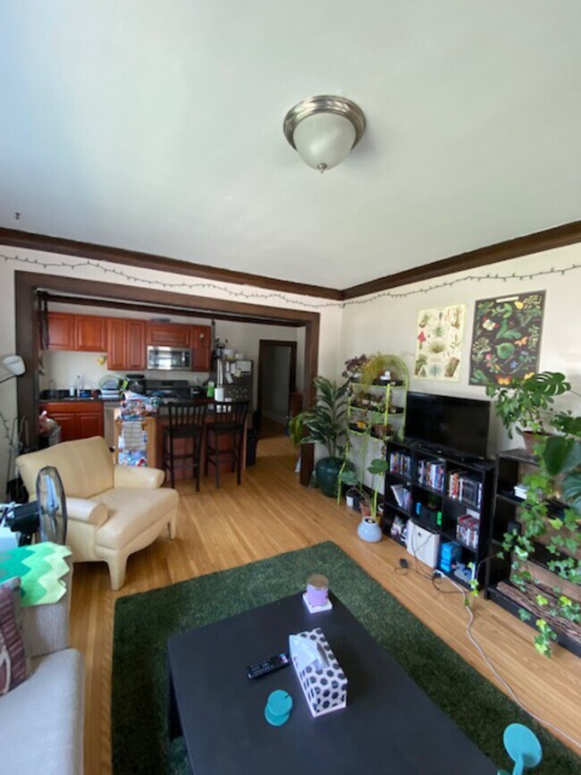 Building Photo - Como