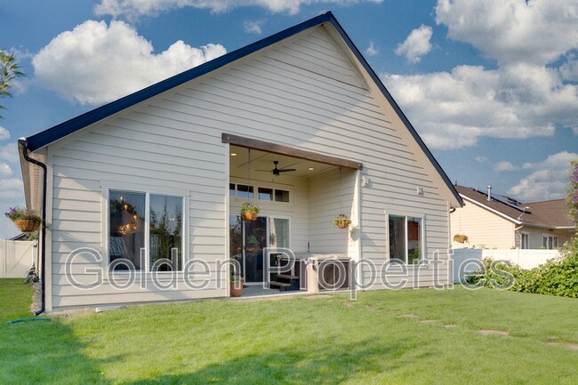 Building Photo - 1270 Tamarindo Ln